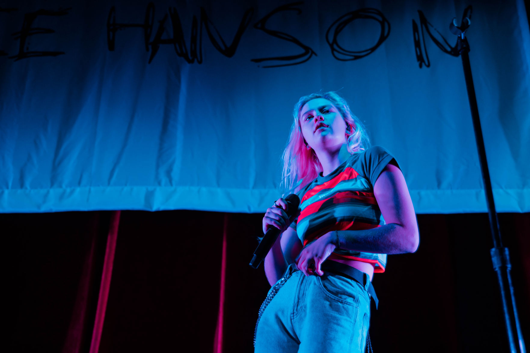 Carlie Hanson on tour